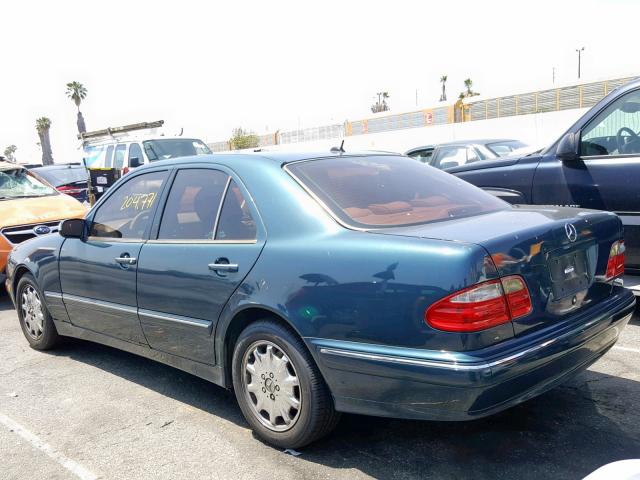 WDBJF70G3YA962435 - 2000 MERCEDES-BENZ E 430 BLUE photo 3