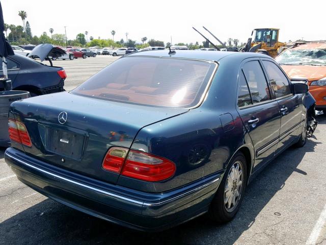 WDBJF70G3YA962435 - 2000 MERCEDES-BENZ E 430 BLUE photo 4