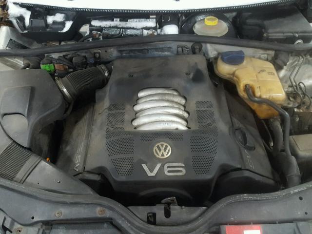 WVWMD63B8XE360264 - 1999 VOLKSWAGEN PASSAT GLS SILVER photo 7