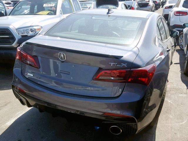 19UUB2F66JA008085 - 2018 ACURA TLX TECH+A GRAY photo 4