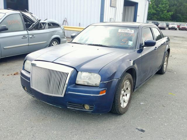 2C3KA53G56H157608 - 2006 CHRYSLER 300 TOURIN BLUE photo 2