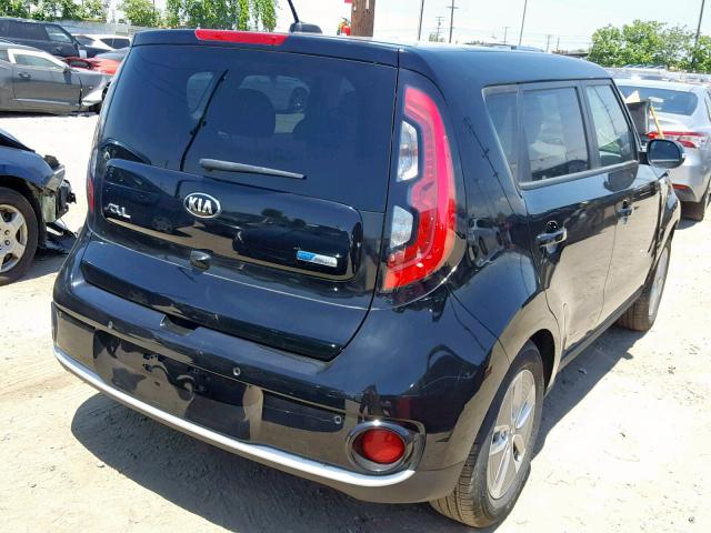 KNDJX3AE3H7021164 - 2017 KIA SOUL EV + BLACK photo 4