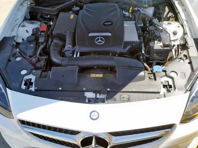 WDDPK3JA6HF127643 - 2017 MERCEDES-BENZ SLC 300 WHITE photo 7