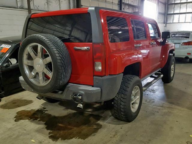 5GTDN136868111679 - 2006 HUMMER H3 RED photo 4