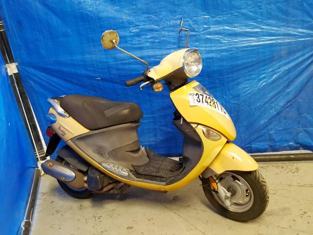 RFVPAC206C1011728 - 2012 GENUINE SCOOTER CO. BUDDY 125 CREAM photo 1