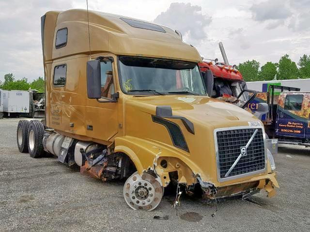 4V4NC9EH4CN536607 - 2012 VOLVO VN VNL GOLD photo 1