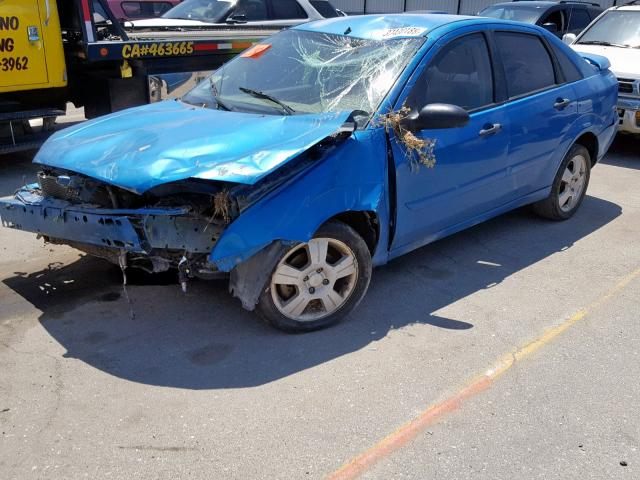 1FAHP34N57W173340 - 2007 FORD FOCUS ZX4 BLUE photo 2