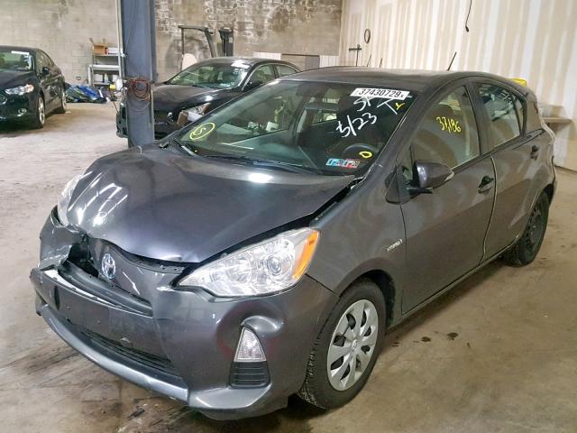 JTDKDTB35C1527617 - 2012 TOYOTA PRIUS C GRAY photo 2