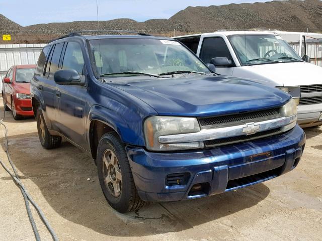 1GNDT13S422431628 - 2002 CHEVROLET TRAILBLAZE BLUE photo 1