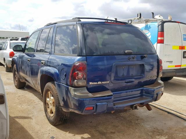 1GNDT13S422431628 - 2002 CHEVROLET TRAILBLAZE BLUE photo 3