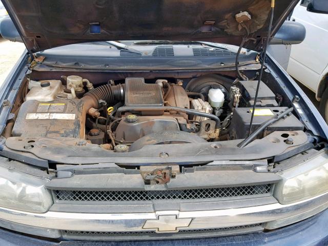 1GNDT13S422431628 - 2002 CHEVROLET TRAILBLAZE BLUE photo 7