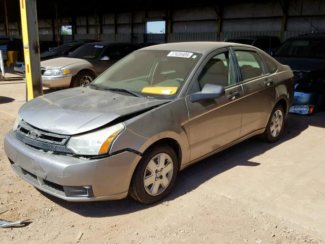 1FAHP34N78W133357 - 2008 FORD FOCUS S/SE GRAY photo 2