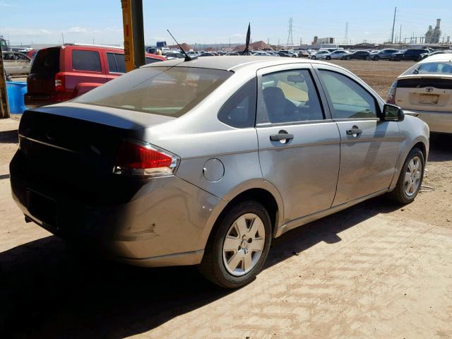 1FAHP34N78W133357 - 2008 FORD FOCUS S/SE GRAY photo 4