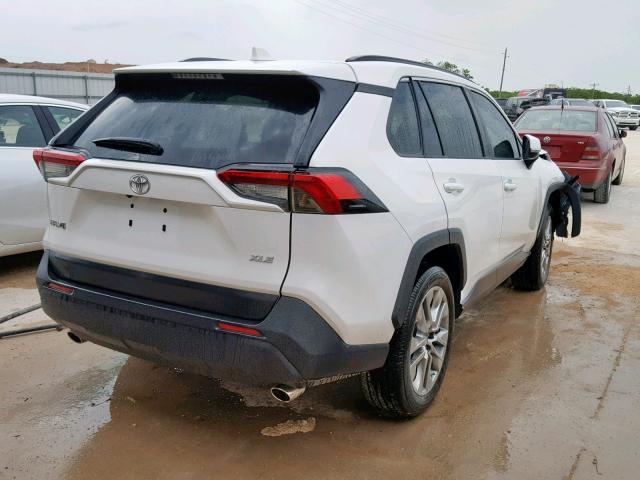 2T3C1RFVXKW016657 - 2019 TOYOTA RAV4 XLE P WHITE photo 4