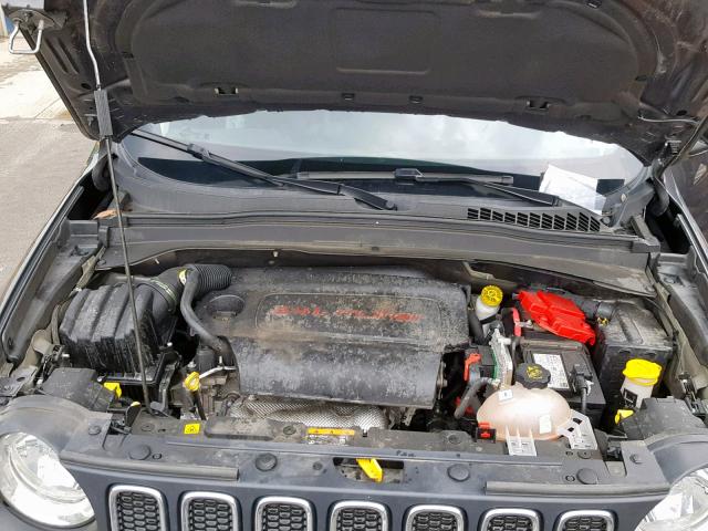 ZACCJBAB7JPH76319 - 2018 JEEP RENEGADE S GRAY photo 7