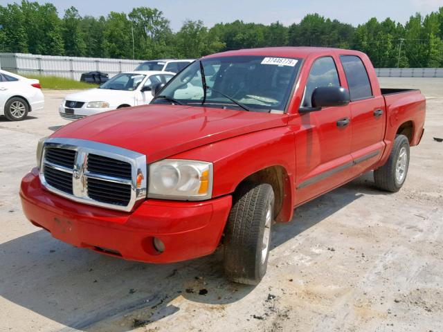 1D7HW48K87S129350 - 2007 DODGE DAKOTA QUA RED photo 2