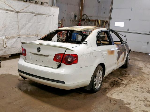 3VWEF71K17M078854 - 2007 VOLKSWAGEN JETTA WOLF BURN photo 4