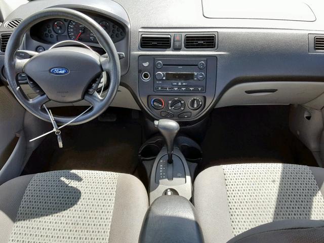 1FAFP34N37W321248 - 2007 FORD FOCUS ZX4 GRAY photo 9