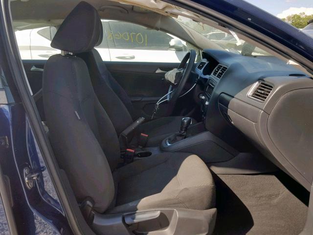 3VW2K7AJ0EM376394 - 2014 VOLKSWAGEN JETTA BASE GREEN photo 5