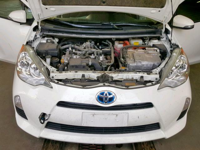 JTDKDTB38C1009758 - 2012 TOYOTA PRIUS C WHITE photo 7