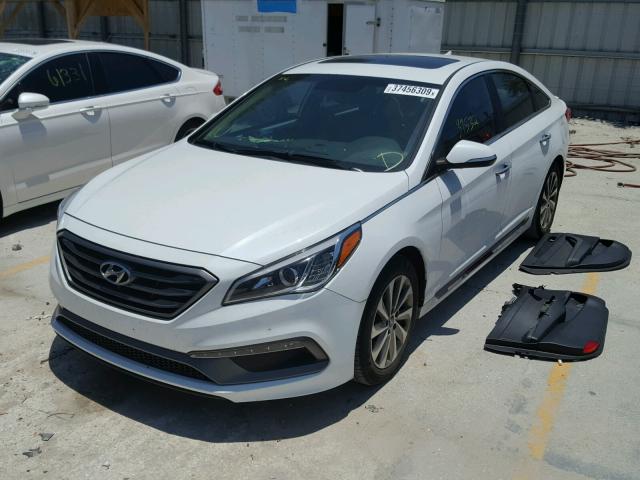 5NPE34AF9HH550805 - 2017 HYUNDAI SONATA SPO WHITE photo 2