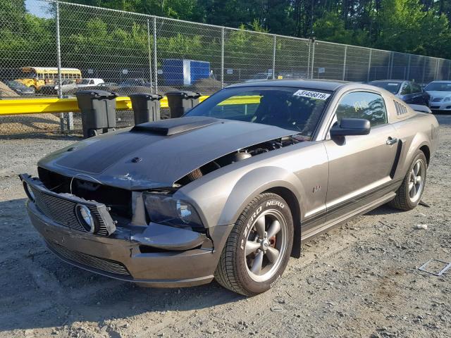 1ZVFT82H755236686 - 2005 FORD MUSTANG GT GRAY photo 2