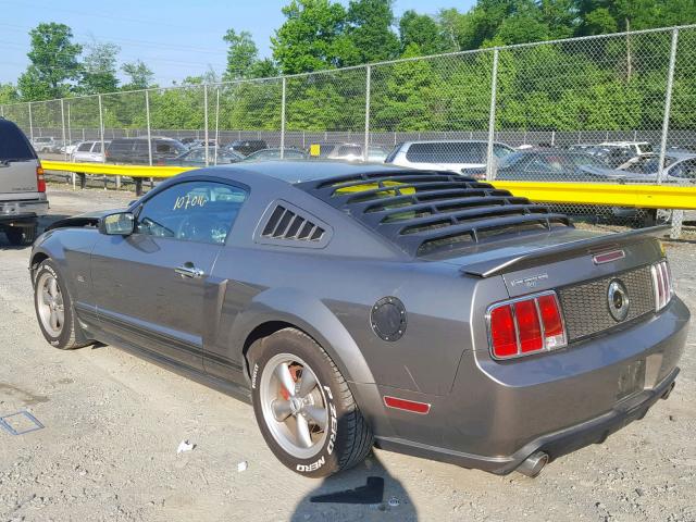 1ZVFT82H755236686 - 2005 FORD MUSTANG GT GRAY photo 3