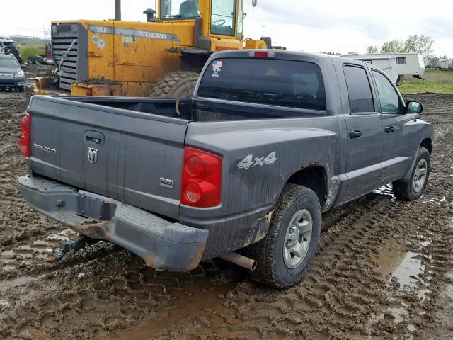 1D7HW28N15S219354 - 2005 DODGE DAKOTA QUA GRAY photo 4