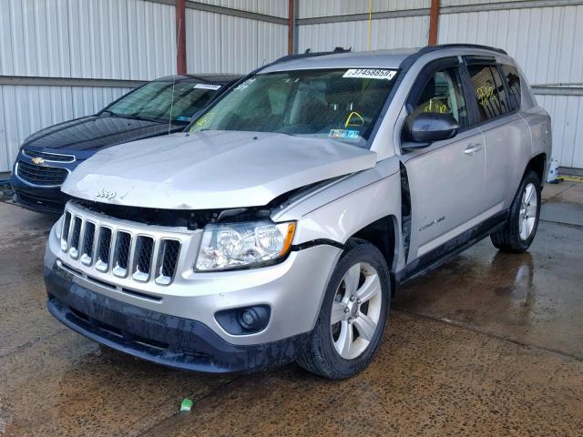1J4NF1FB2BD187847 - 2011 JEEP COMPASS SP 银色 照片 2
