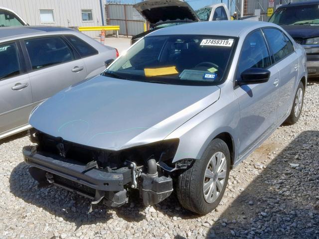 3VW2K7AJ4EM333760 - 2014 VOLKSWAGEN JETTA BASE SILVER photo 2