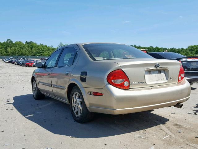 JN1CA31D01T807697 - 2001 NISSAN MAXIMA GXE GOLD photo 3