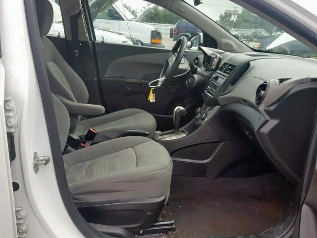 1G1JA6SH6C4141913 - 2012 CHEVROLET SONIC LS 白色 照片 5