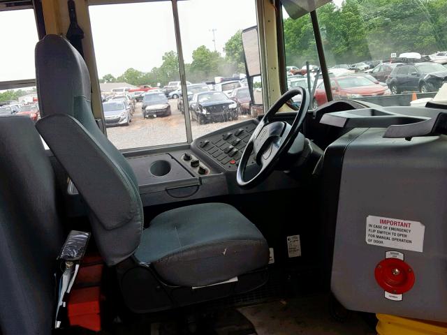 4DRBUAFN86B983248 - 2006 IC CORPORATION 3000 黄色 照片 5