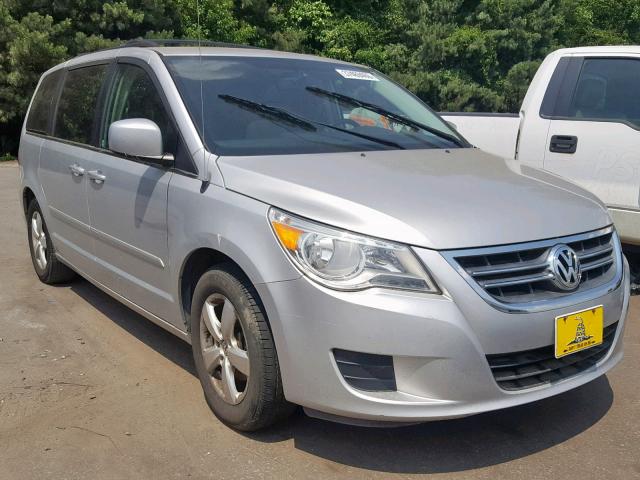 2V8HW34109R559061 - 2009 VOLKSWAGEN ROUTAN SE SILVER photo 1