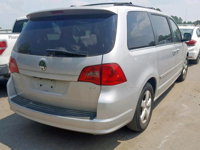 2V8HW34109R559061 - 2009 VOLKSWAGEN ROUTAN SE SILVER photo 4