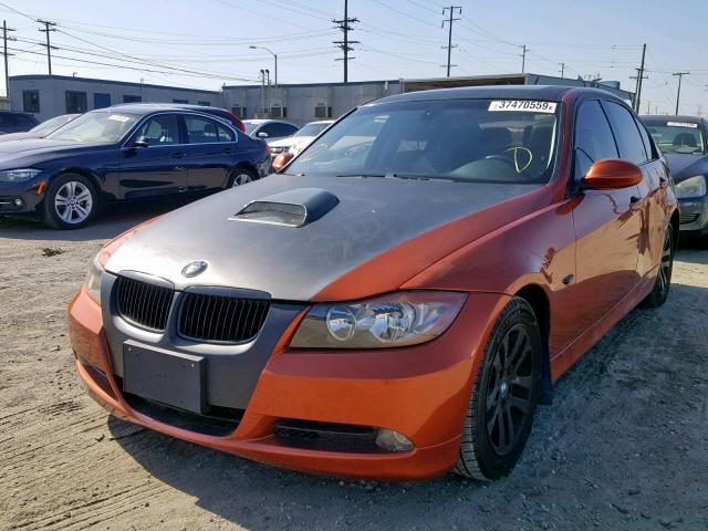 WBAVC53527FZ72995 - 2007 BMW 328 I SULE ORANGE photo 2