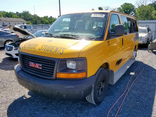 1GDHG35U171161906 - 2007 GMC SAVAN2500 YELLOW photo 2