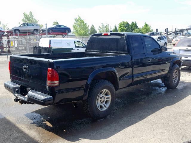 1B7GG22N11S111130 - 2001 DODGE DAKOTA BLACK photo 4