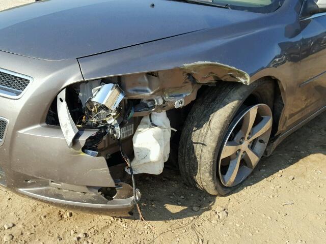 1G1ZC5E00CF330834 - 2012 CHEVROLET MALIBU 1LT GOLD photo 9