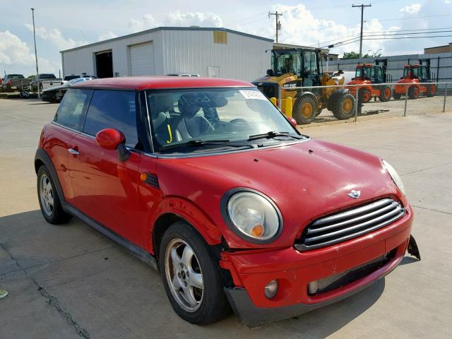 WMWMF33528TU67548 - 2008 MINI COOPER RED photo 1