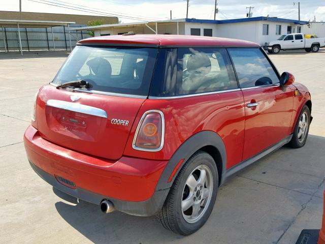 WMWMF33528TU67548 - 2008 MINI COOPER RED photo 4