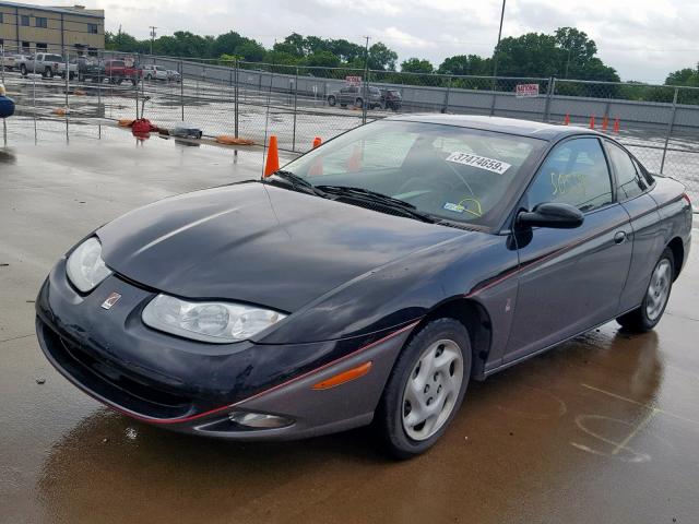 1G8ZY12762Z129644 - 2002 SATURN SC2 BLACK photo 2