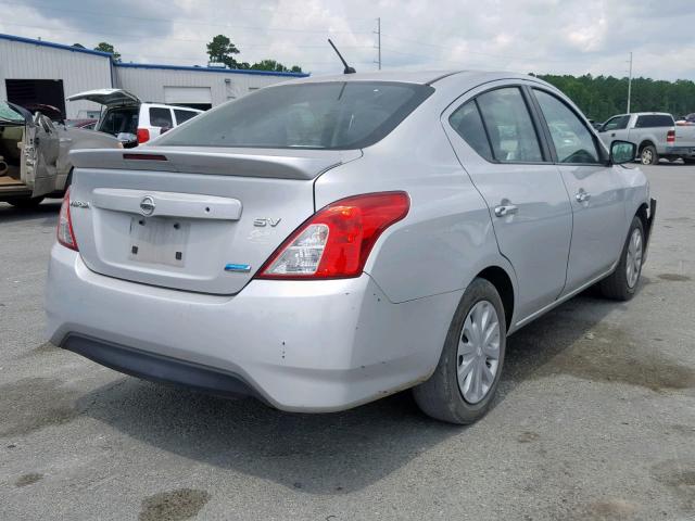 3N1CN7AP1GL811891 - 2016 NISSAN VERSA S SILVER photo 4