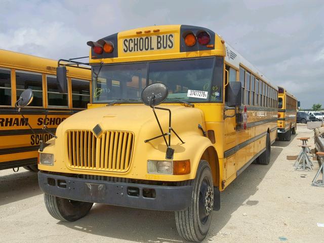 4DRBRAAN53B954018 - 2003 IC CORPORATION 3000 黄色 照片 2