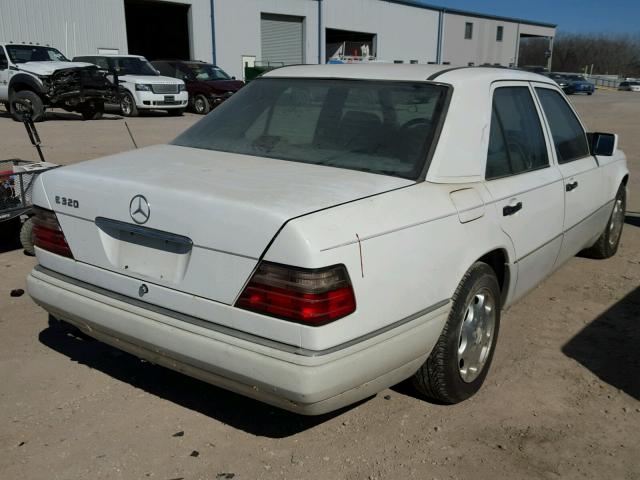 WDBEA32E3SC185027 - 1995 MERCEDES-BENZ E 320 BASE WHITE photo 4