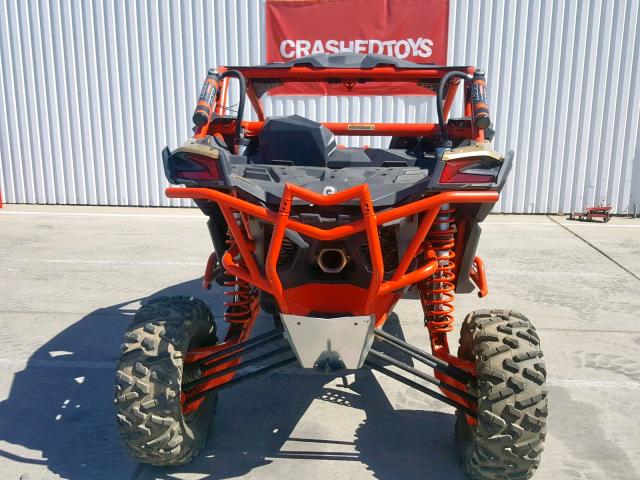 3JBVXAW20HK000099 - 2017 CAN-AM MAVERICK X TWO TONE photo 4