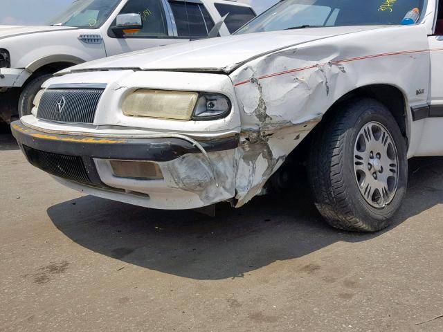 1C3XU4536PF583151 - 1993 CHRYSLER LEBARON 白色 照片 9