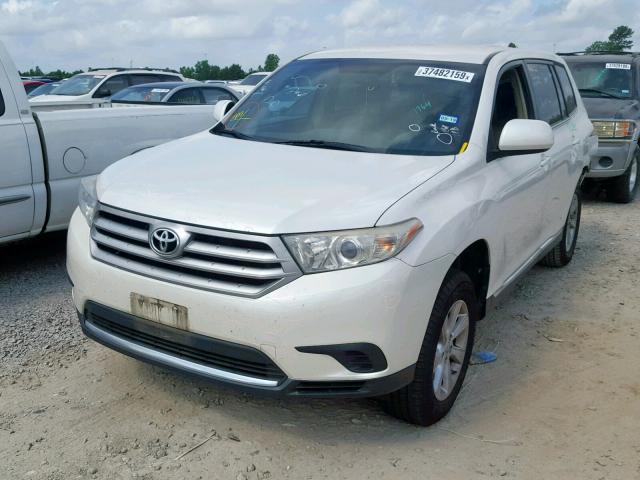 5TDZA3EH8DS044318 - 2013 TOYOTA HIGHLANDER WHITE photo 2