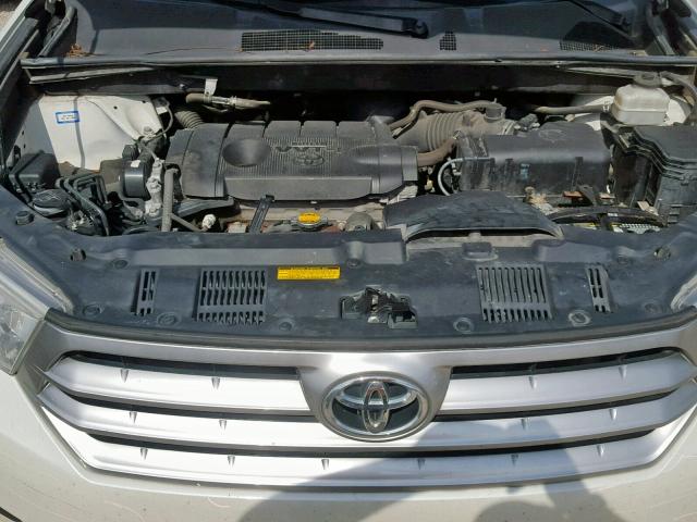 5TDZA3EH8DS044318 - 2013 TOYOTA HIGHLANDER WHITE photo 7