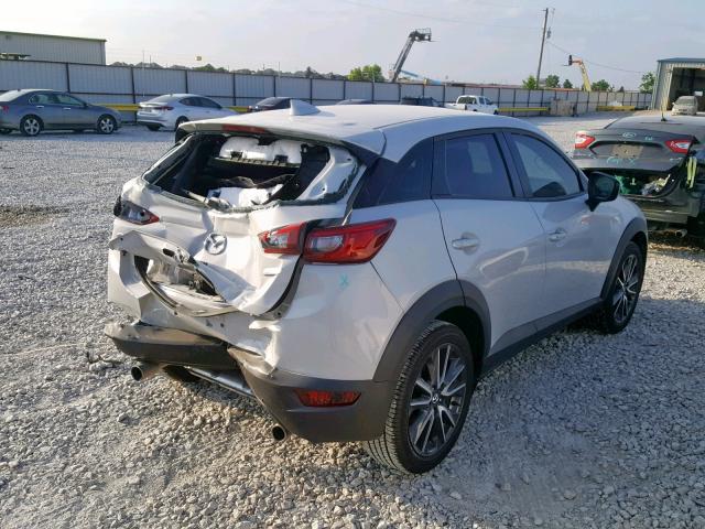 JM1DKDC7XJ0329902 - 2018 MAZDA CX-3 TOURI SILVER photo 4